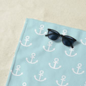 Powder Blue en White Anchor Pattern Strandlaken (In situ)