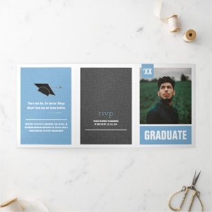 Powder Blue Modern Textured Photo Afstuderen Drieluik Uitnodiging