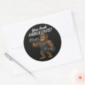 Power Lifter Gorilla - Fabulous en Fierce Ronde Sticker (Envelop)