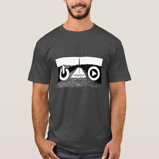 POWER PLAY! T-SHIRT (Voorkant)