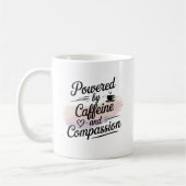 Powered by Caffeine and Compassion – Nurse Gift Koffiemok (Links)