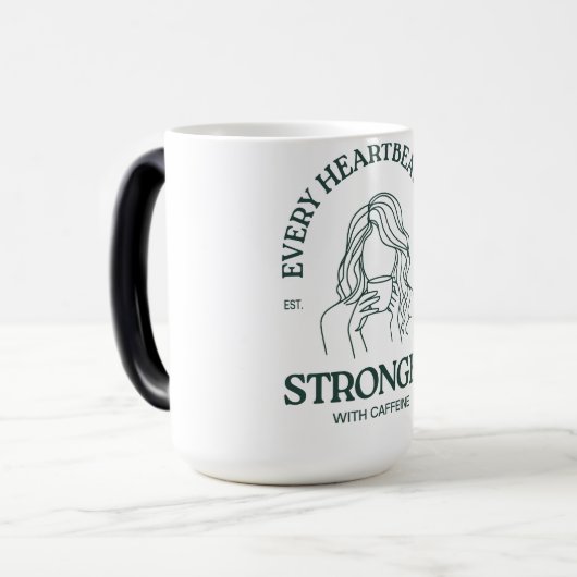 Powered by Caffeine & Heartbeats Magische Mok (Voorkant links)