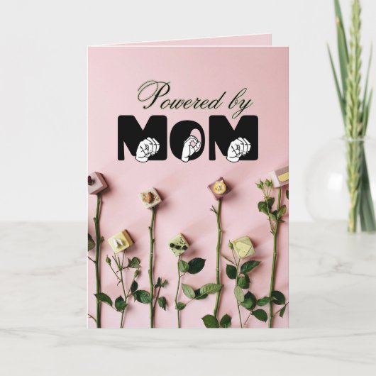 Powered by MOM, A Heartfelt Tribute to HER Feestdagen Kaart (Voorkant)