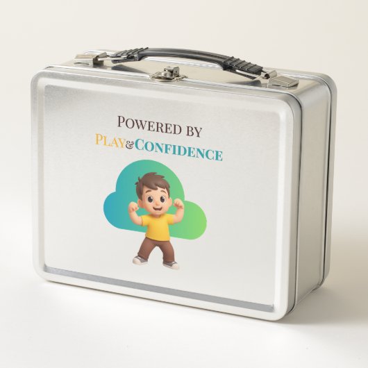Powered by Play & Confidence – Lunch Box Edition (Voorkant)