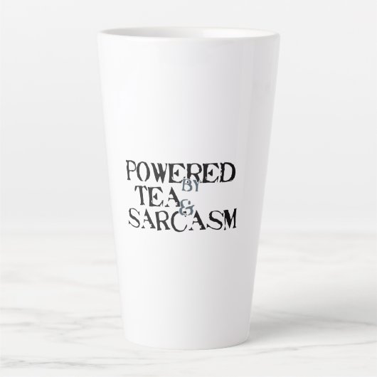 Powered by Tea & Sarcasm Latte Mok (Voorkant)