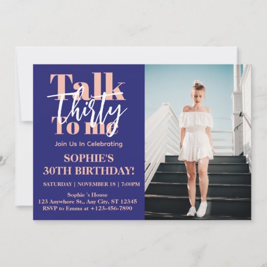 Praat 30 tegen me 30e verjaardag Party Foto uitnod Kaart (Voorkant)