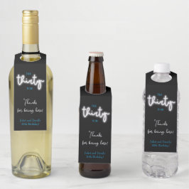 Praat dertig tegen me, 30ste verjaardagsfeestje flessenhanger