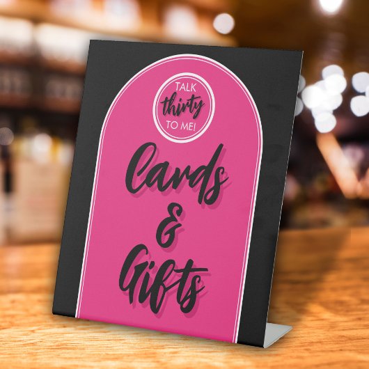 Praat dertig tegen me 30ste verjaardagsfeestje reclamebord met voetstuk