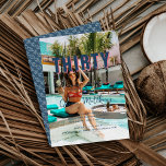 Praat dertig tegen mij | 30e verjaardag Party Foto Kaart<br><div class="desc">Moderne uitnodigingen voor verjaardagsfeestjes met vetgedrukte roze en blauwe typografie overlay met je favoriete foto. Kan aan om het even welke leeftijd en om het even welke kleuren worden aangepast. Heerlijk, speels en lief! Geniet van een heerlijk zomerkleurenpalet dat op snoep geïnspireerde tinten combineert met een vleugje elegantie. Doet denken...</div>