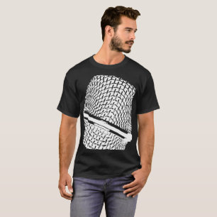 Praat Hard – Grafisch Microfoonontwerp door Vin Zz T-shirt