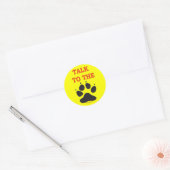 PRAAT MET DE KLAUW RONDE STICKER (Envelop)
