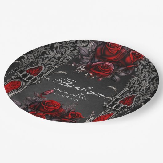 Prachtig donker gotisch bruiloft ontwerp. papieren bordje (Gekanteld)