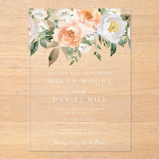 Prachtig elegante perzik en witte bloemen bruiloft acryl uitnodigingen (Voorkant)