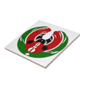 Prachtig Keniaans wandtapijt: Keniaanse Vlag Vlind Tegeltje (Zijkant)