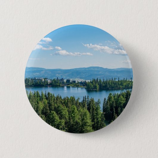 Prachtig meer met bomen ronde button 5,7 cm (Voorkant)