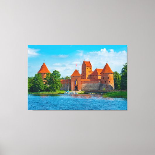 Prachtig middeleeuws kasteel aan Blue Lake Canvas Afdruk (Voorkant)