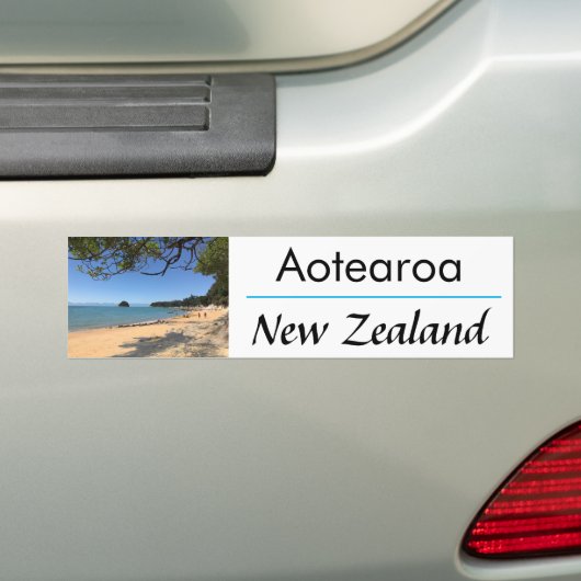 Prachtig NZ-strandlandschap, Split Apple Rock Bumpersticker (Op auto)