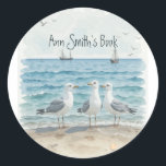 Prachtig strand Seagulls Ocean Book Bord Ronde Sticker<br><div class="desc">Leuk voor jezelf of als cadeau. Pas deze prachtige strand Seagulls Ocean Vakantie</div>