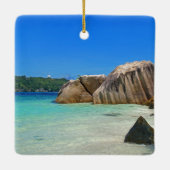 Prachtig Tropisch Zee met een Rocky Beach Keramisch Ornament (Achterkant)