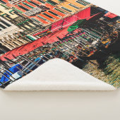 Prachtig uitzicht van de waterstraat en oude gebou sherpa deken (3/4)