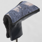 Prachtig winterlandschap als het sneeuwt golfheadcover (3/4 voorkant)