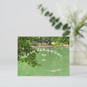 Prachtig Zomer meer met eenden. Briefkaart (Staand voorkant)