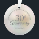 Prachtige 30e Jubileum foto van Pearl Ornament<br><div class="desc">Met een mooie parel kan deze liefje van 30 jaar bruiloft gepersonaliseerd worden met speciale informatie over de parelachtergrond en je foto op de achterkant. Ontworpen door: Thisnotme©</div>