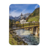 Prachtige bergen met kerk magneet (Verticaal)