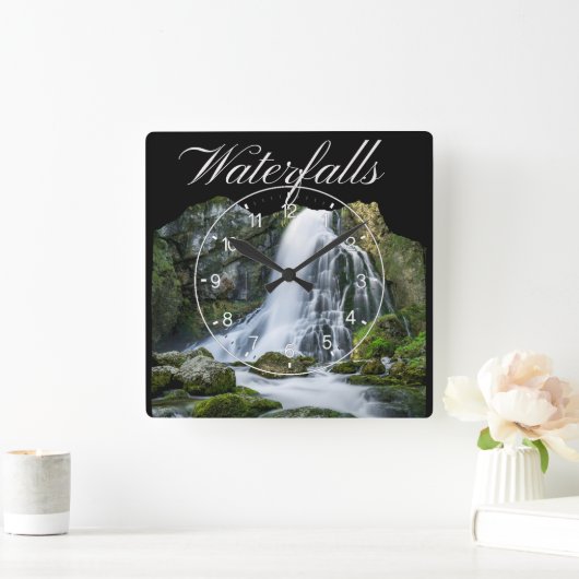 Prachtige bergwatervallen vierkante klok (Huis)