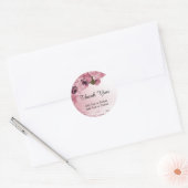 Prachtige bewerkbare roze vlindervlinder Hartelijk Ronde Sticker (Envelop)