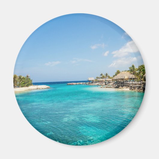Prachtige Blauwe Tropische Beach met Thatched Huts Magneet (Voorkant)