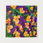 Prachtige bloeiende pansies in de tuin wandkleed (Voorkant (horizontaal))