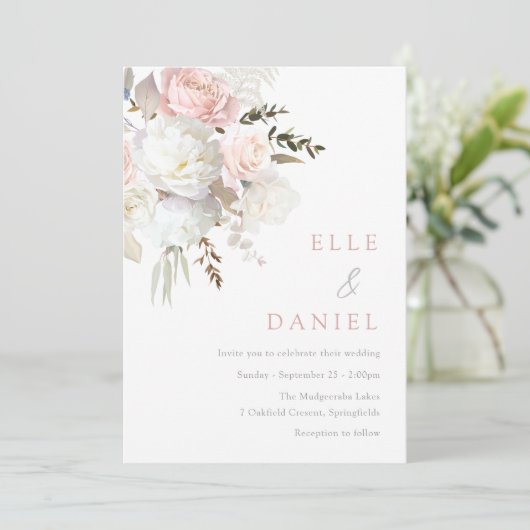 Prachtige Blush & White Floral Wedding Kaart (Staand voorkant)