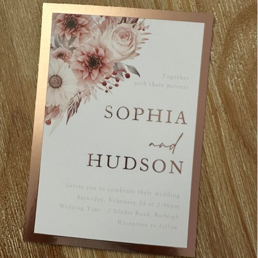 Prachtige Divine Blush Bruiloft Roos Gouden Rand Folie Uitnodiging