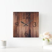 Prachtige, donkere, op hout uitziende wandklok (Huis)