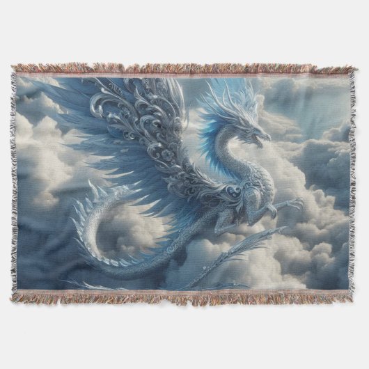 Prachtige draak omringd door wolken deken (Voorkant)