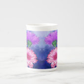 Prachtige drie kleuren-Gerberas - gemanipuleerde k Porselein Kop (Voorkant)