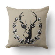 Prachtige en bijtende deer in Laurel Leaves