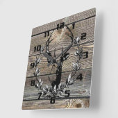 Prachtige  en bijtende deer in Laurel Leaves Vierkante Klok (Hoek)