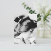 Prachtige  Geisha die een bloem Japan smolt Briefkaart (Staand voorkant)