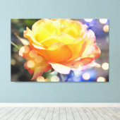 Prachtige gele rozenbloem. Florale fotografie Canvas Afdruk (Insitu (Houten vloer))