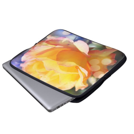Prachtige gele rozenbloem in fancy bubbling laptop sleeve (Voorkant onderkant)