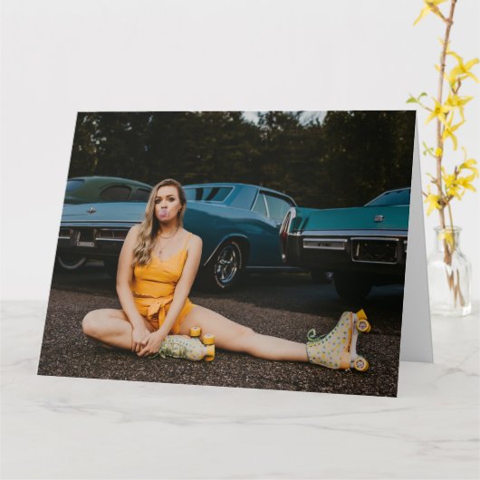 prachtige godin in het  wenskaart van de Mode Kaart (Gele Bloem)