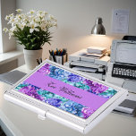Prachtige hortensia bloemen, gepersonaliseerd visitekaarthouder<br><div class="desc">Dit visitekaartjes hoesje heeft prachtige hortensia bloesems gecombineerd in een weelderig,  bloemig patroon. Kleuren in turquoise,  lavendel,  blauw. Aangepaste tekst en kleur!</div>