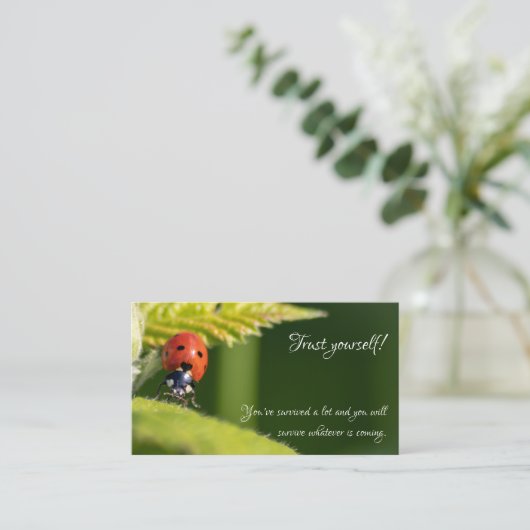 Prachtige ladybug met motivatie offerte visitekaartje (Staand voorkant)