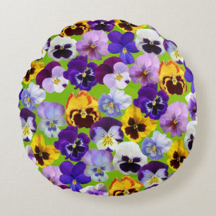 Prachtige lente pansies rond kussen