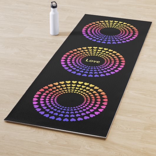 Prachtige meerkleurige Heart Mandala op zwart Yogamat (In situ)