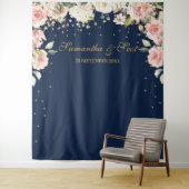 Prachtige navy- en roze roze bloemige boho-bruilof wandkleed (In situ)