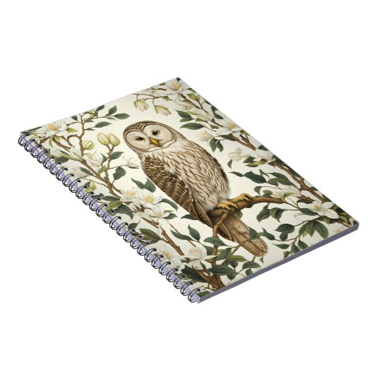 Prachtige Oeral Uil en Magnolia bloesems Notitieboek (Rechterzijde)