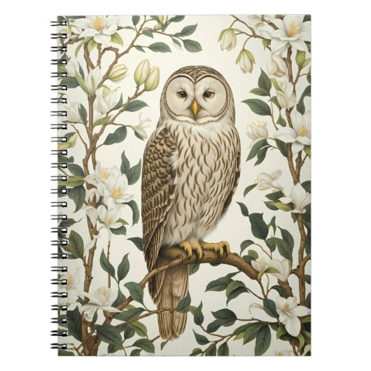 Prachtige Oeral Uil en Magnolia bloesems Notitieboek (Voorkant)